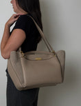 Load image into Gallery viewer, LA GRAN MANZANA TOTE BAG