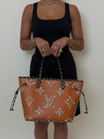 Load image into Gallery viewer, JUNGLE NEVERFULL MM TOTE BAG