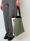 Load image into Gallery viewer, BEIGE & GREEN VINTAGE LEATHER TWISTED CABAS LARGE
