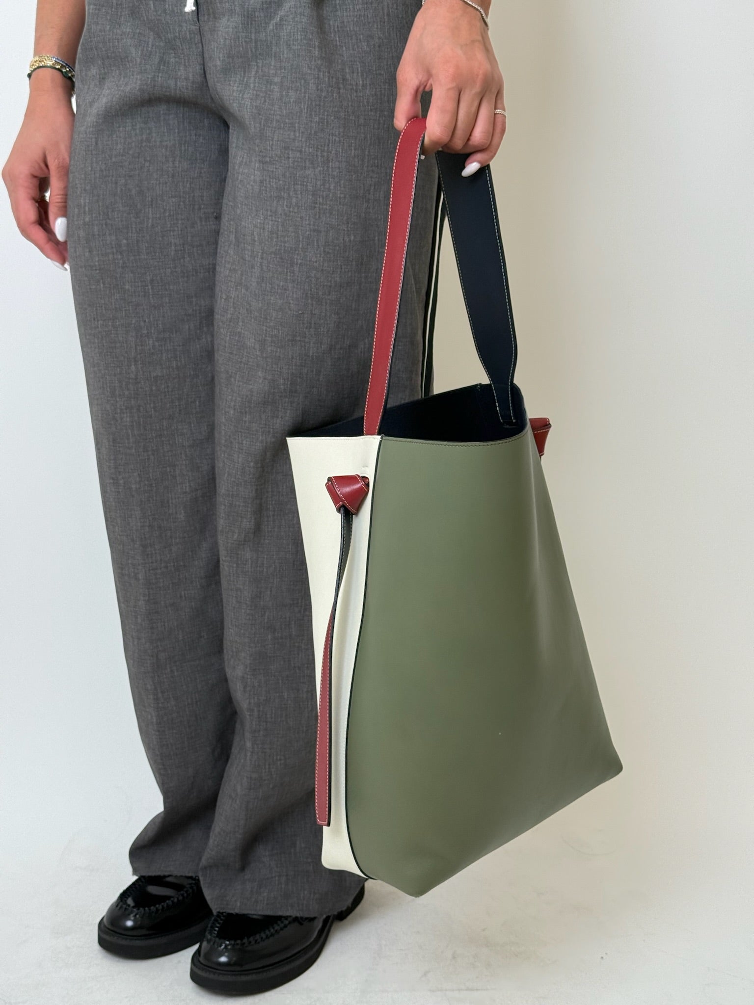 BEIGE & GREEN VINTAGE LEATHER TWISTED CABAS LARGE