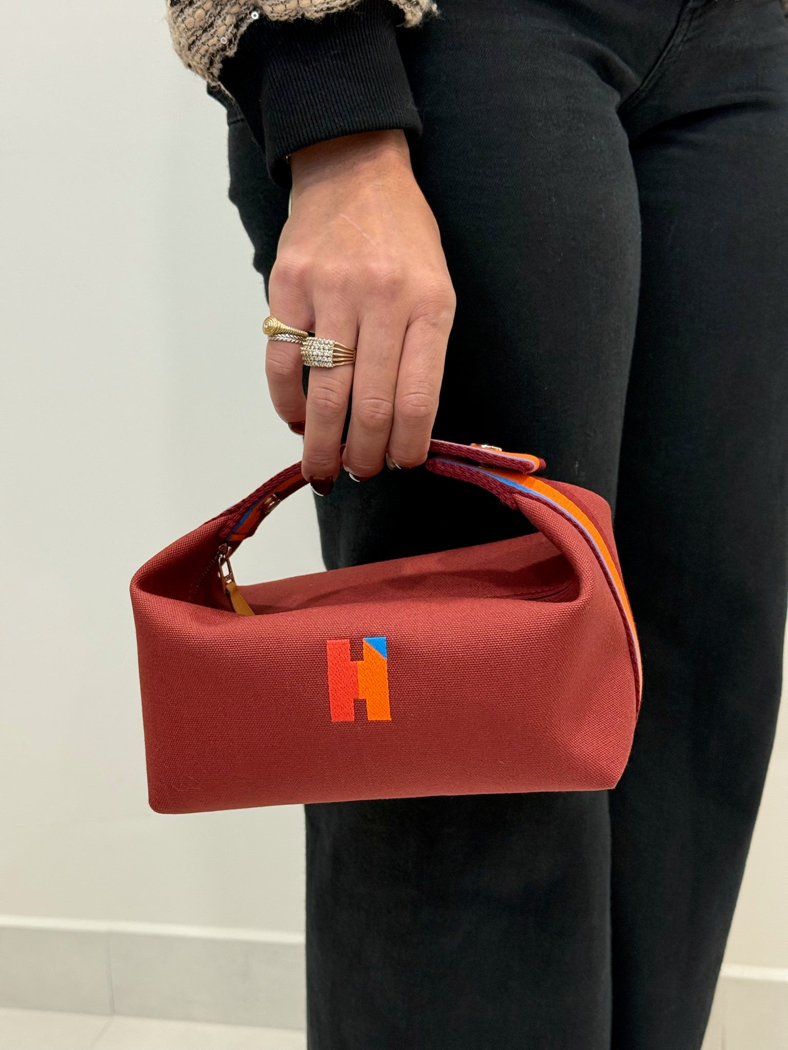 BRIDE-A-BRAC SMALL	CASE BAG IN RED