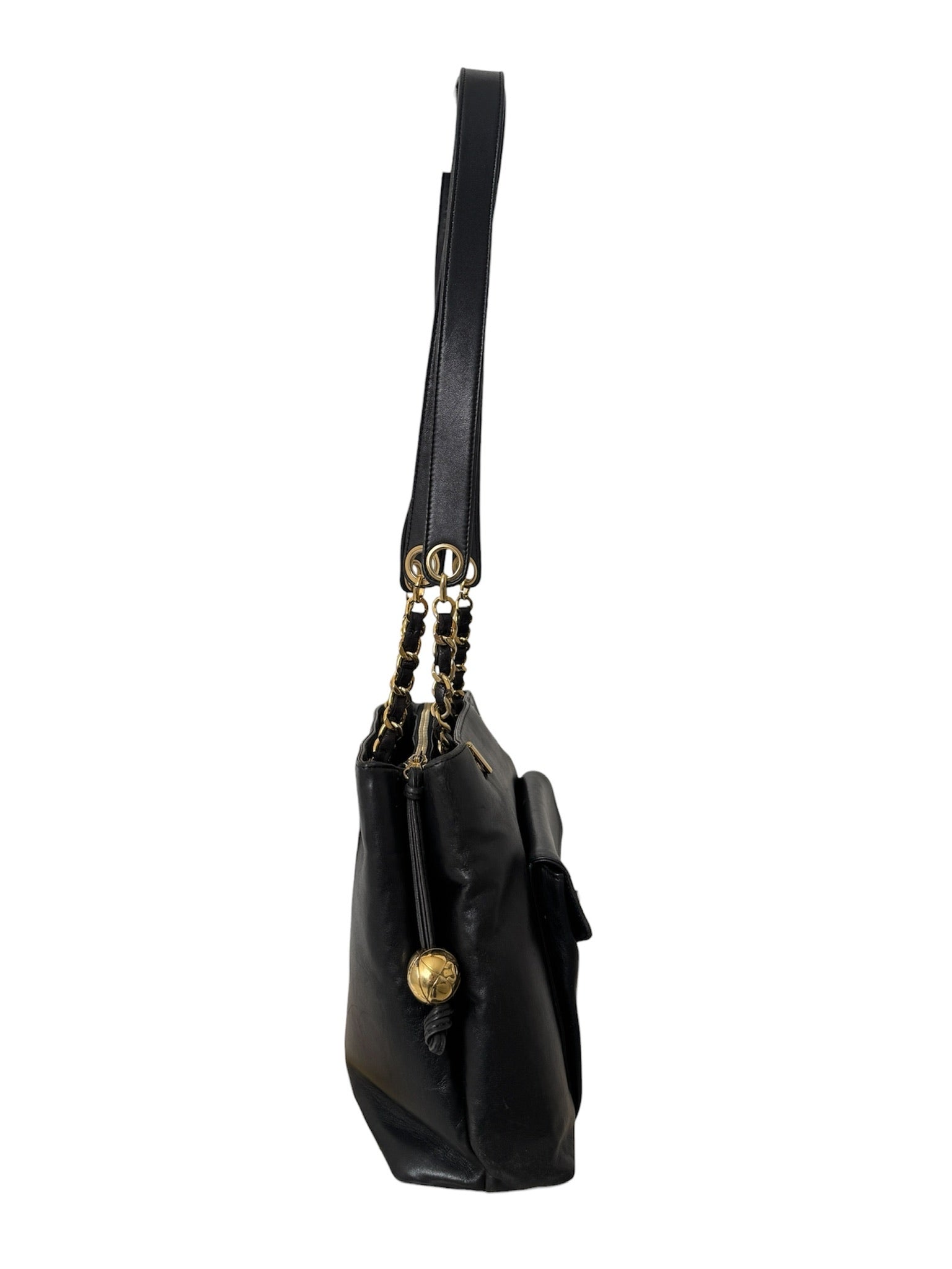 CAVIAR CC TOTE	FRONT POCKET BAG