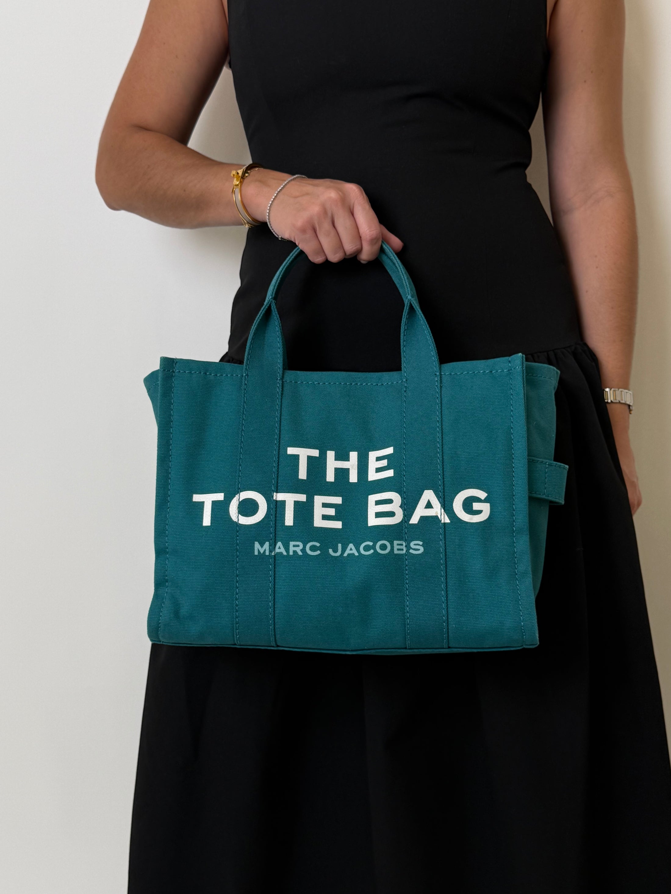 THE TOTE BAG