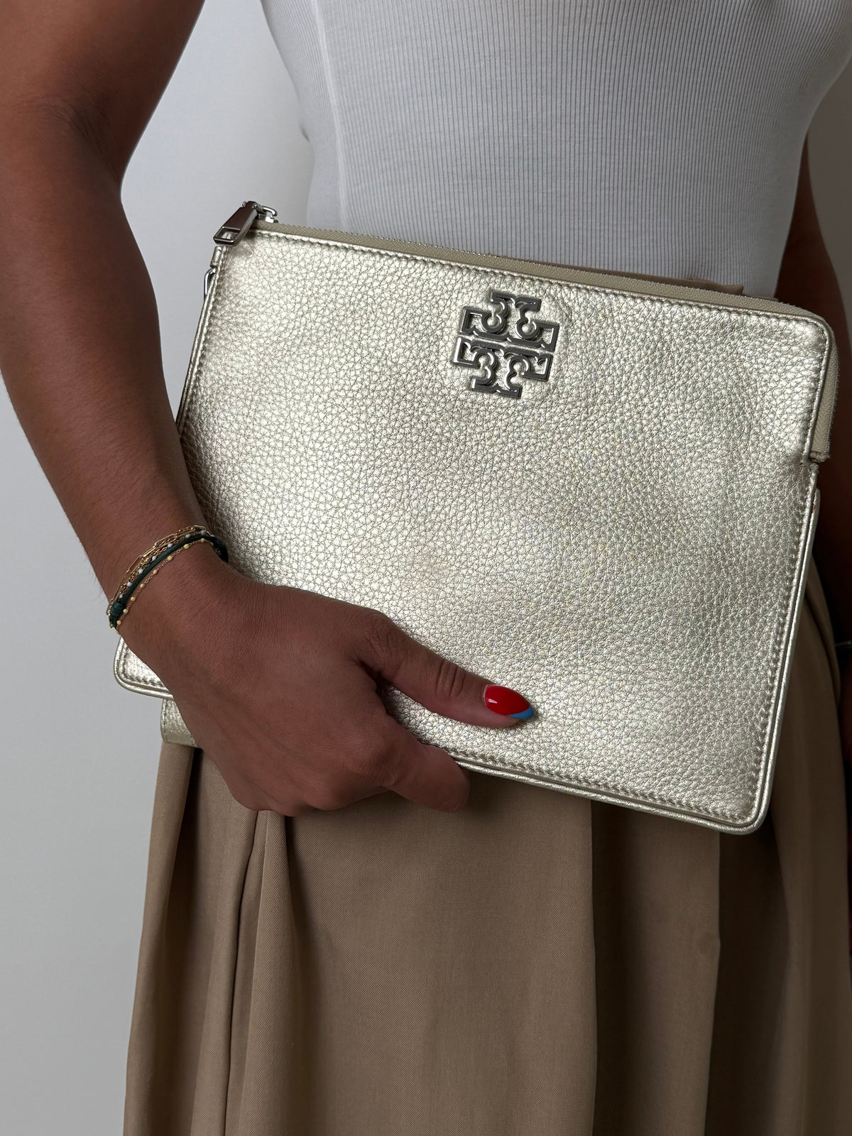 METALLIC CLUTCH