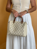 Load image into Gallery viewer, Andy 7 Caracas Bag
