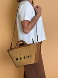 Load image into Gallery viewer, Tropicalia Raffia Bag
