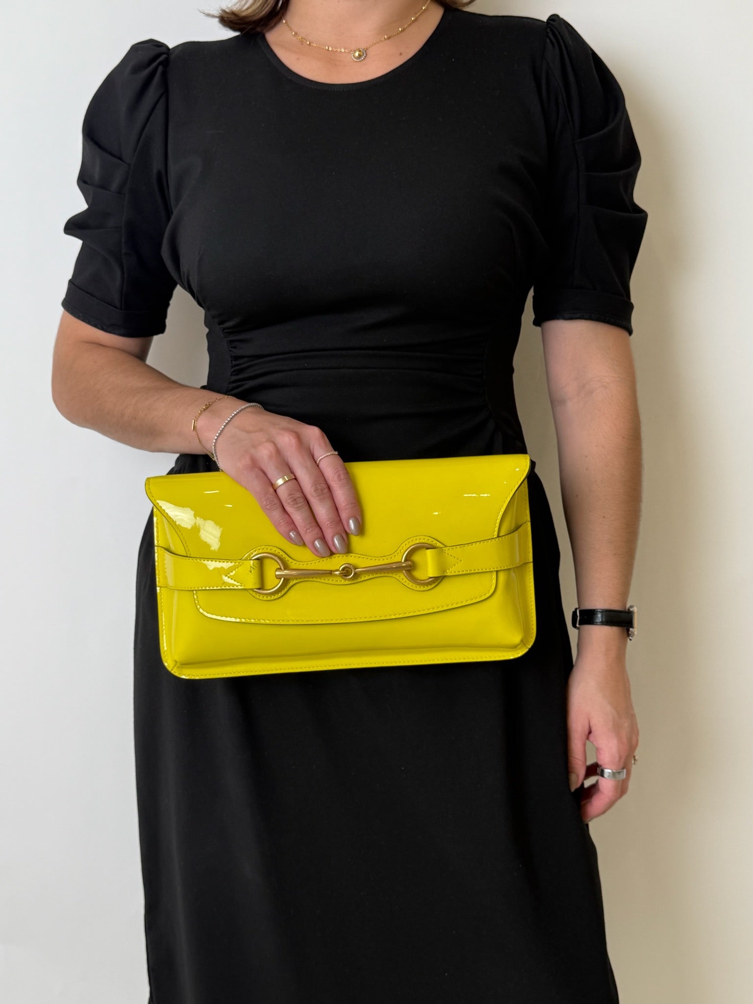 PATENT LEATHER BRIGHT BIT CLUTCH