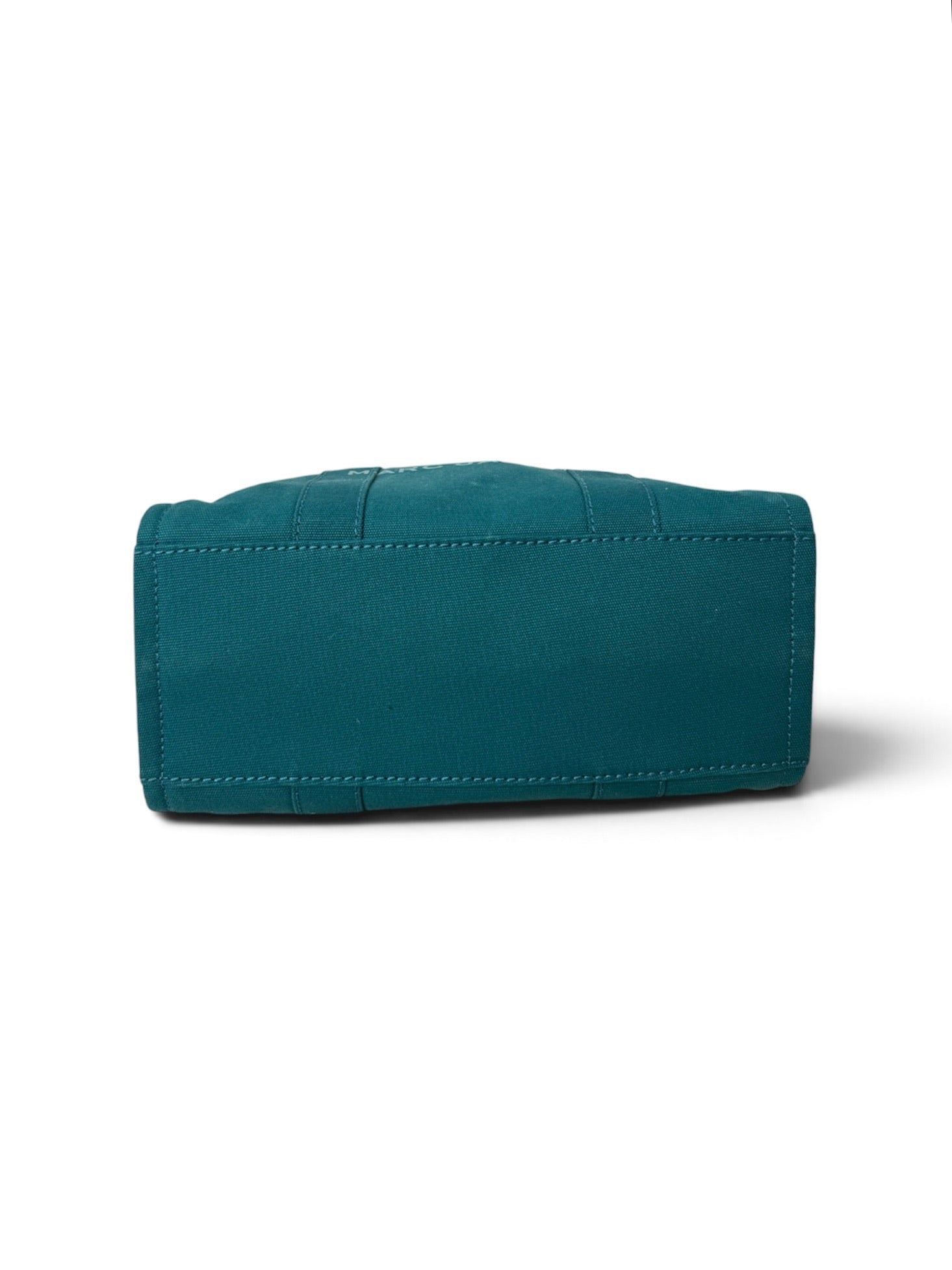THE TOTE BAG