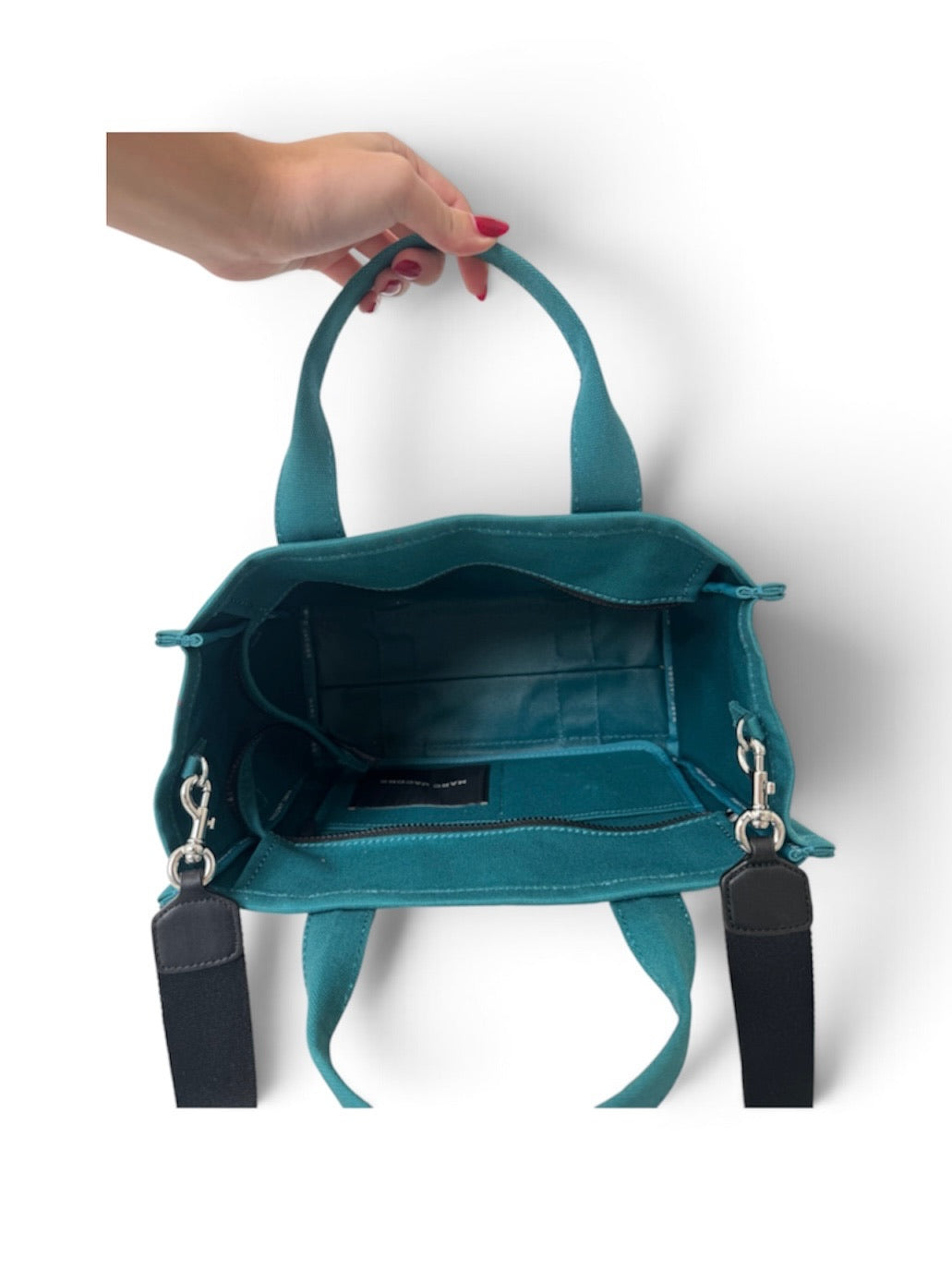 THE TOTE BAG