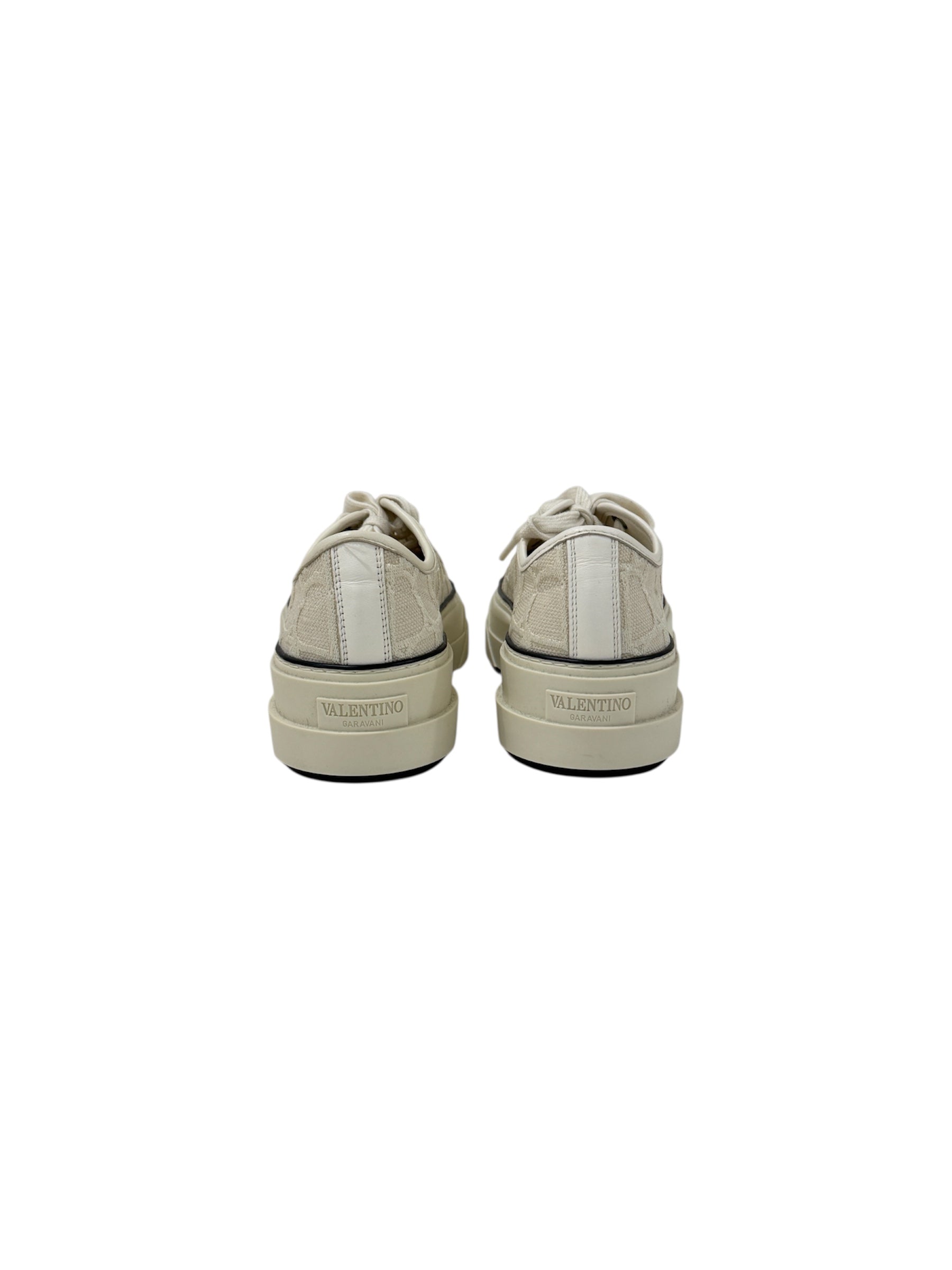 V Logo Toile Platform Sneaker | 37