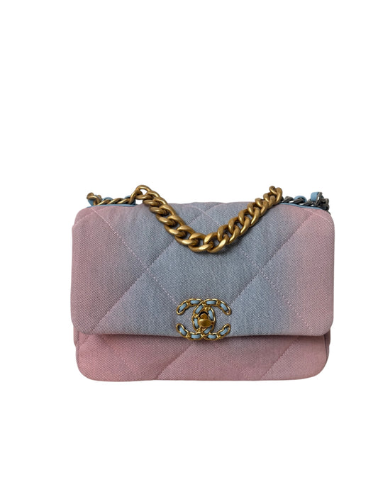 19 GRADIENT FLAP BAG