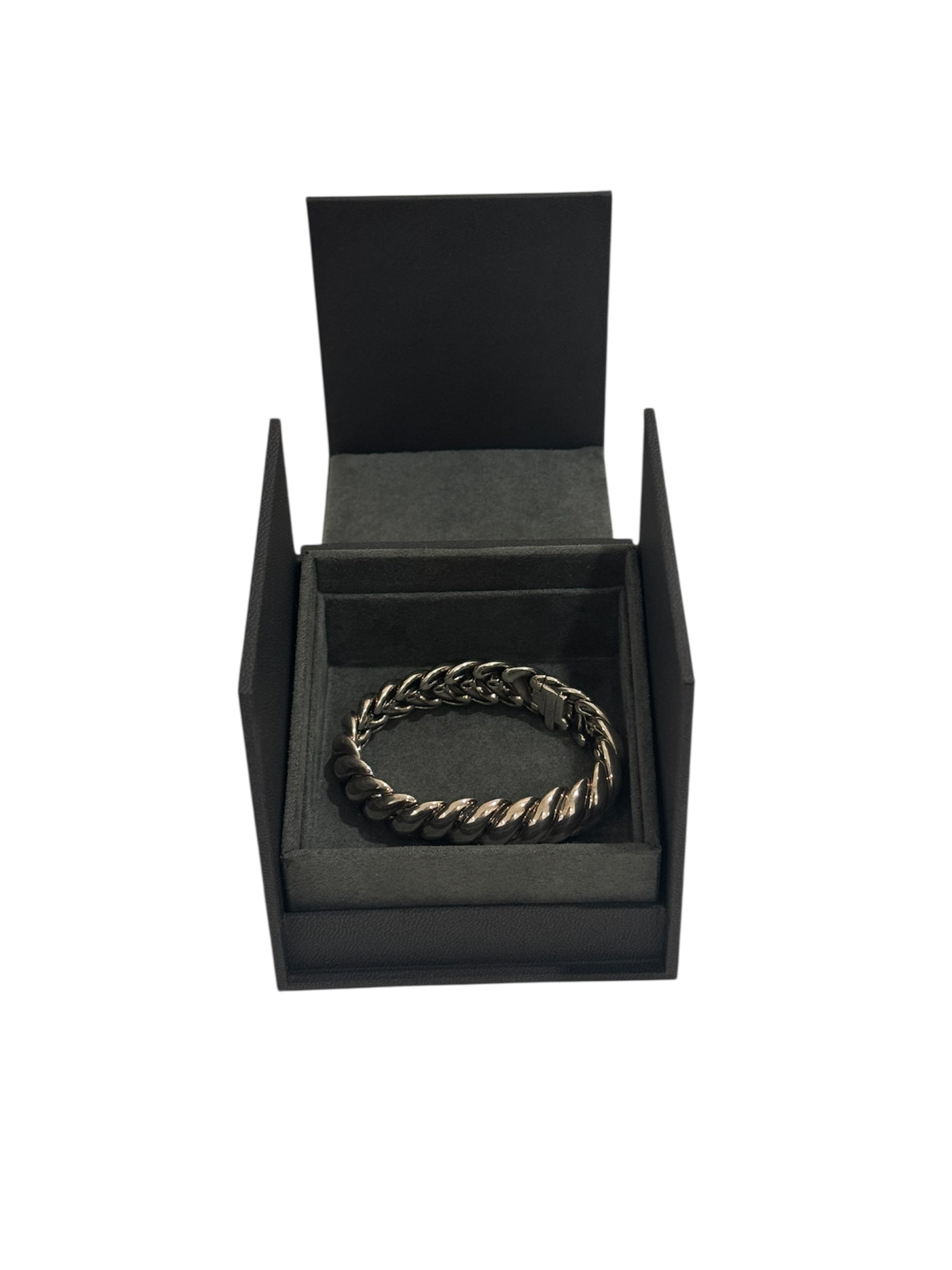 Sculpted Cable Bracelet in Sterling Silver