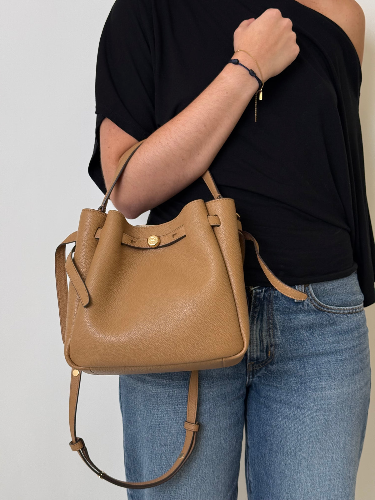 ROMY BUCKET BAG