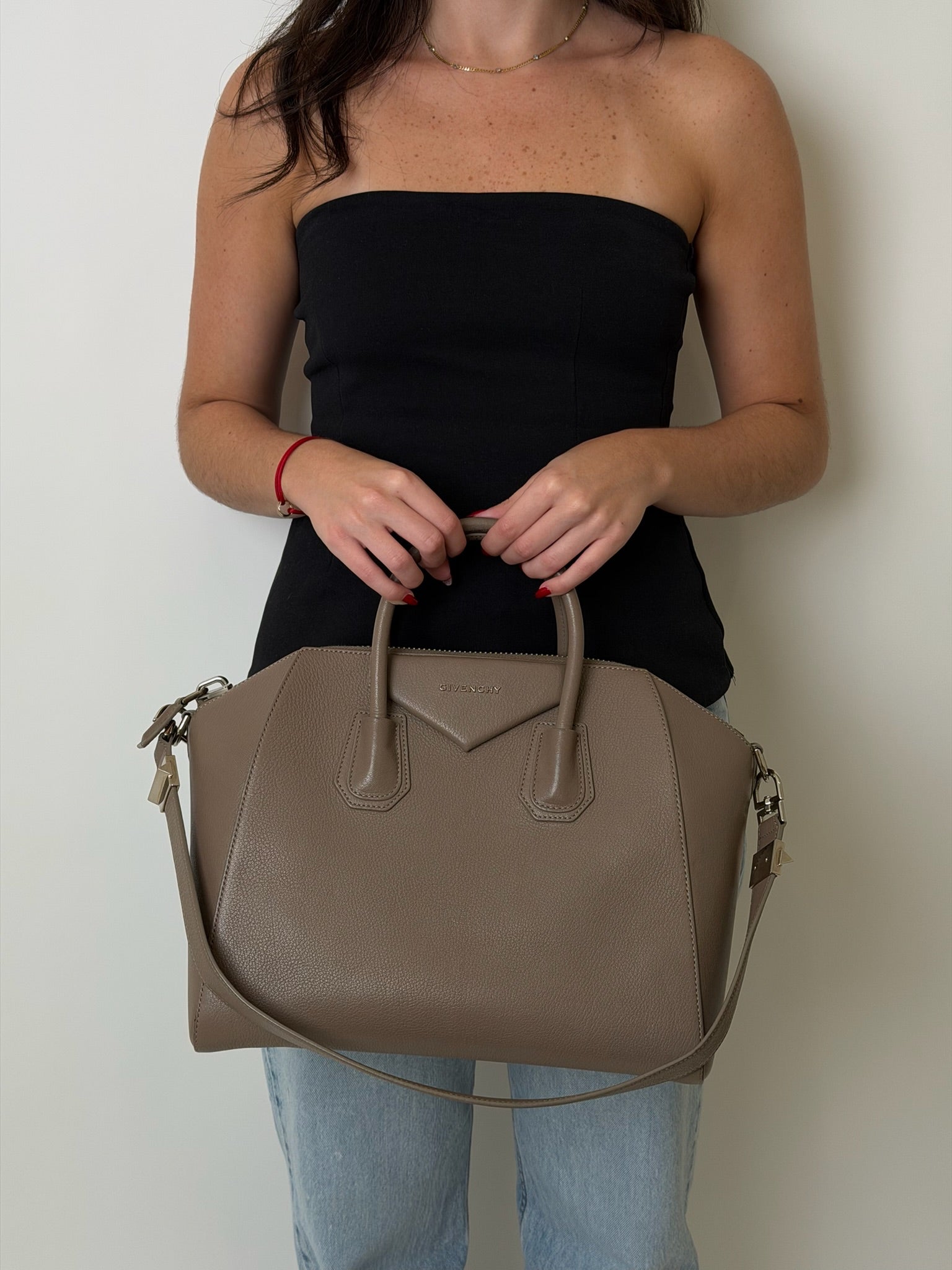 SMALL ANTIGONA SATCHEL BAG