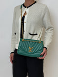 Load image into Gallery viewer, NEW WAVE CHAIN BAG MM
